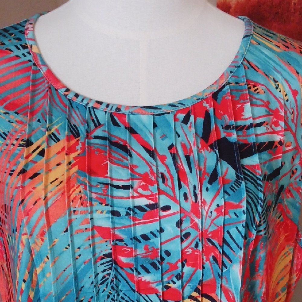 NWT- Sleeveless Tropical Print Shift Dress - Multicolor - Picture 3 of 13